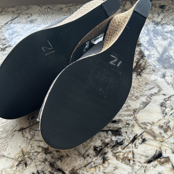 Ros Hommerson Espadrille - Picture 4 of 12